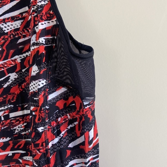 Lululemon Seawheeze 2018 Sculpt Tank EUC - Picture 5 of 10